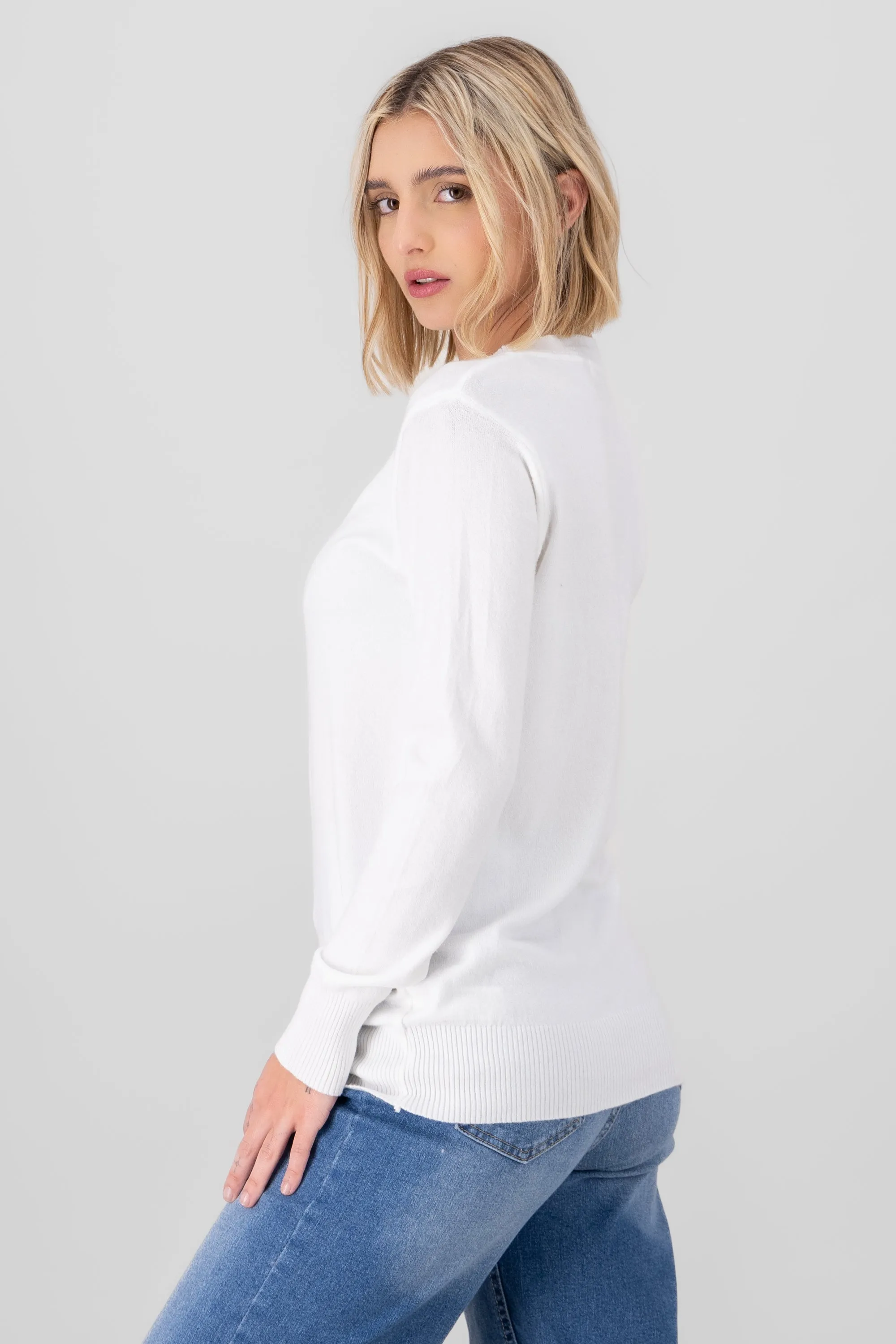 Sueter manga larga tejido cuello redondo sold by Shasa product image thumbnail 3