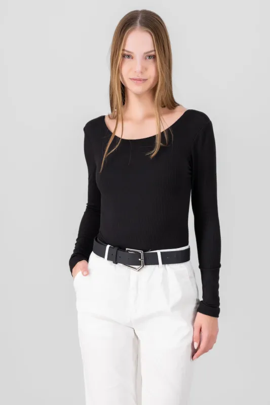 Body rib manga larga detalle escote espalda sold by Shasa