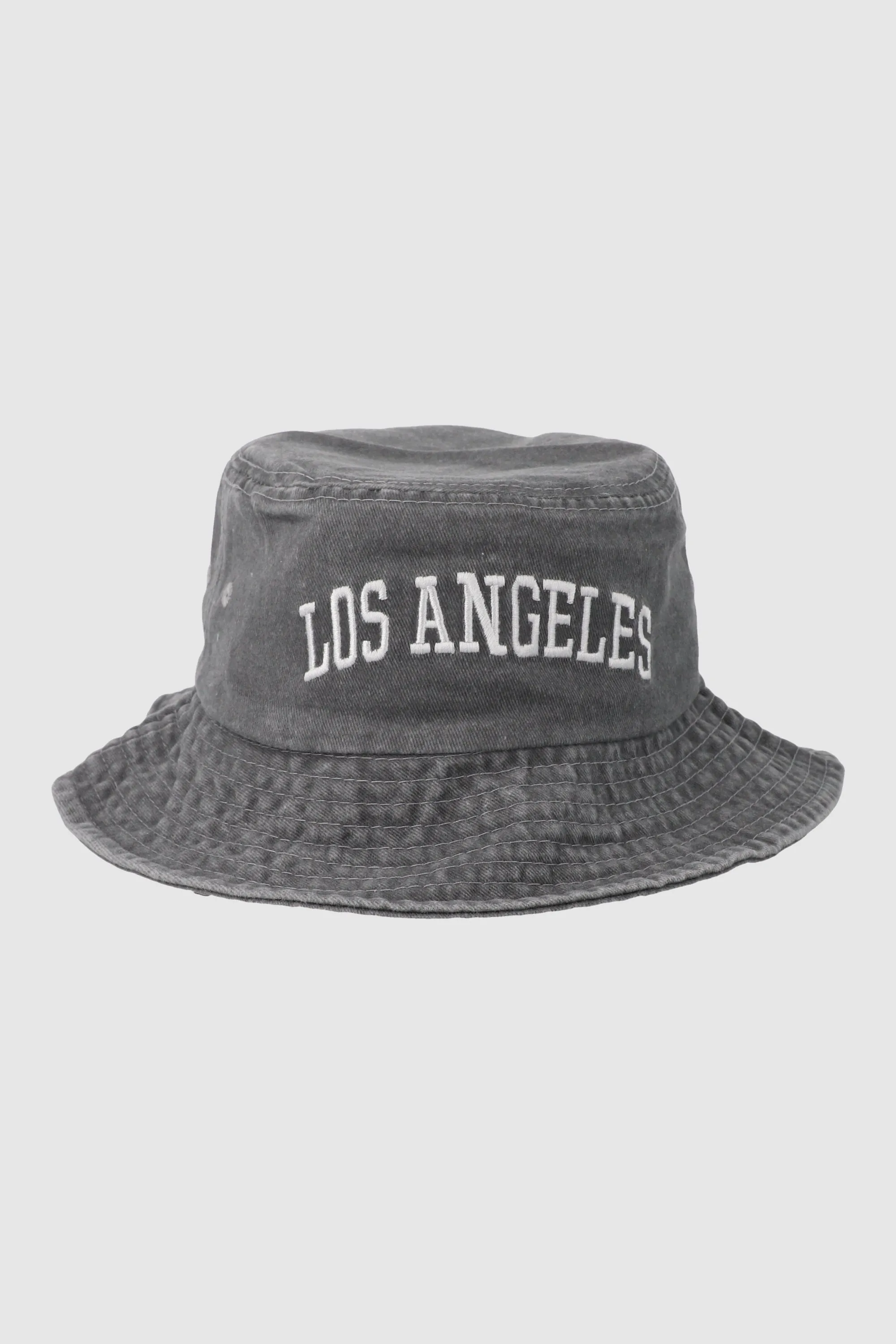 Bucket hat los angeles efecto vintage sold by Shasa