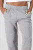 Jogger liso con bolsas sold by Shasa