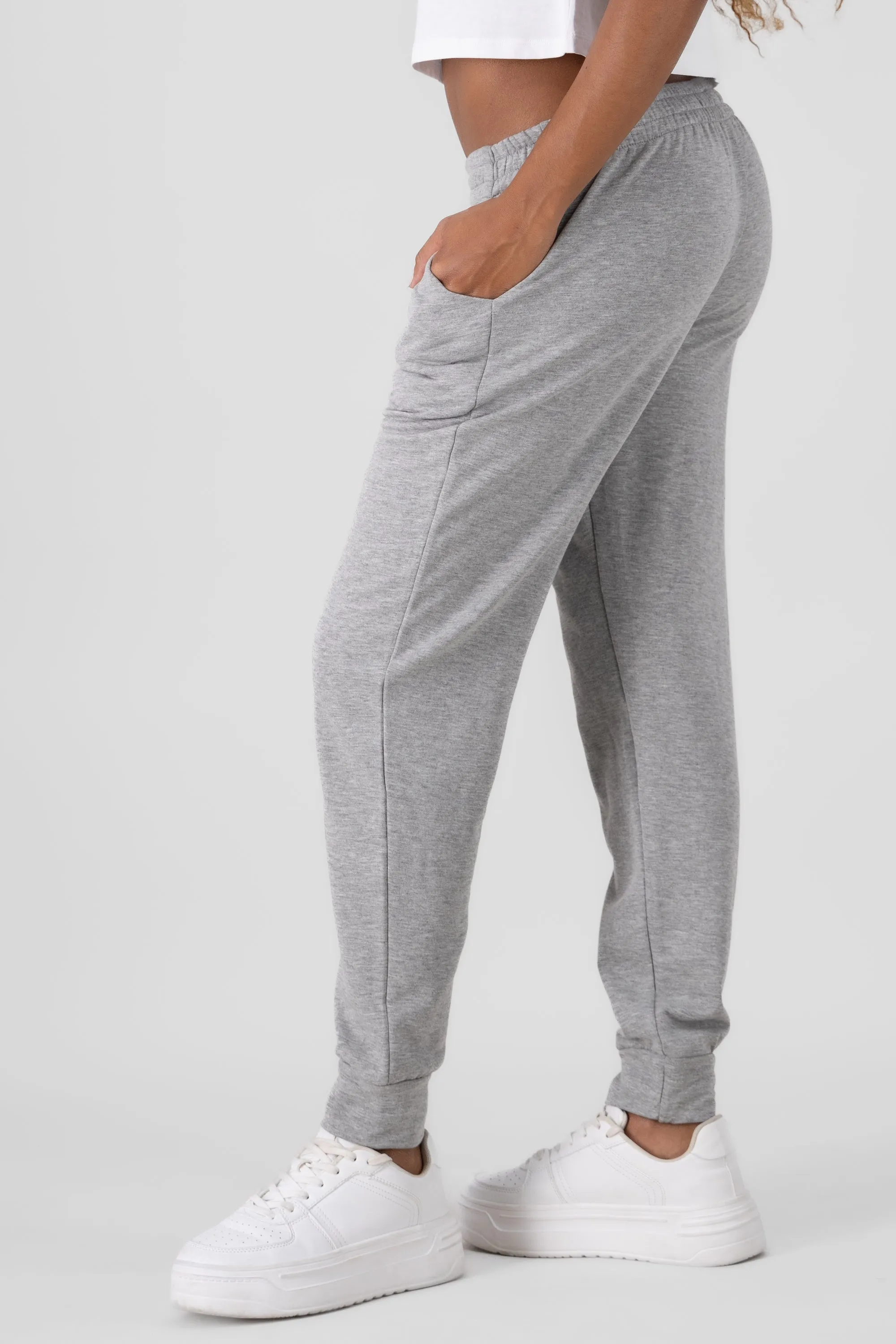 Jogger liso con bolsas sold by Shasa product image thumbnail 3