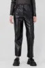 Pantalon recto efecto piel bolsillos sold by Shasa