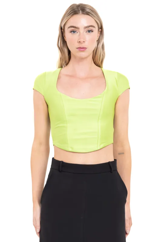 Top manga corta costuras visibles sold by Shasa