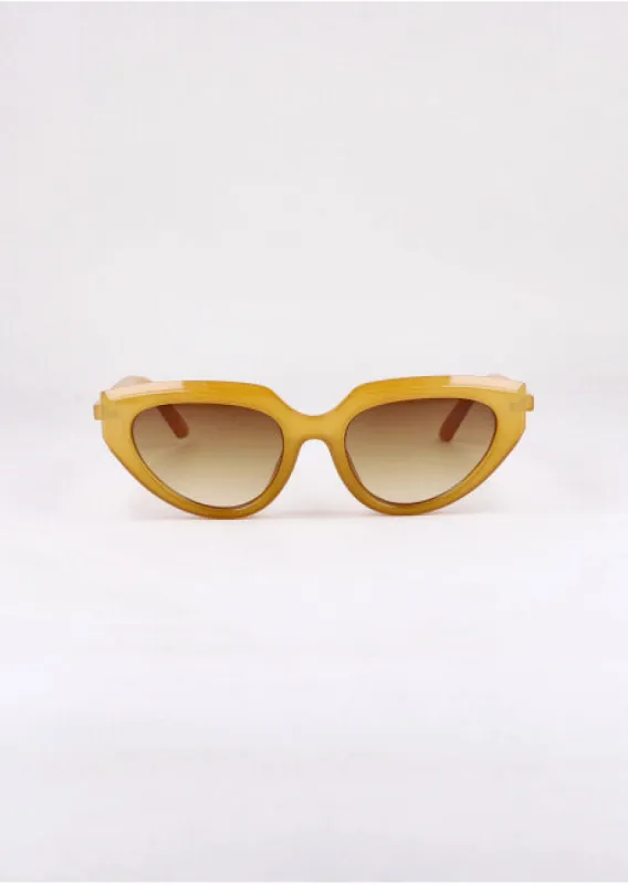 Lentes cateye chunky sold by Shasa