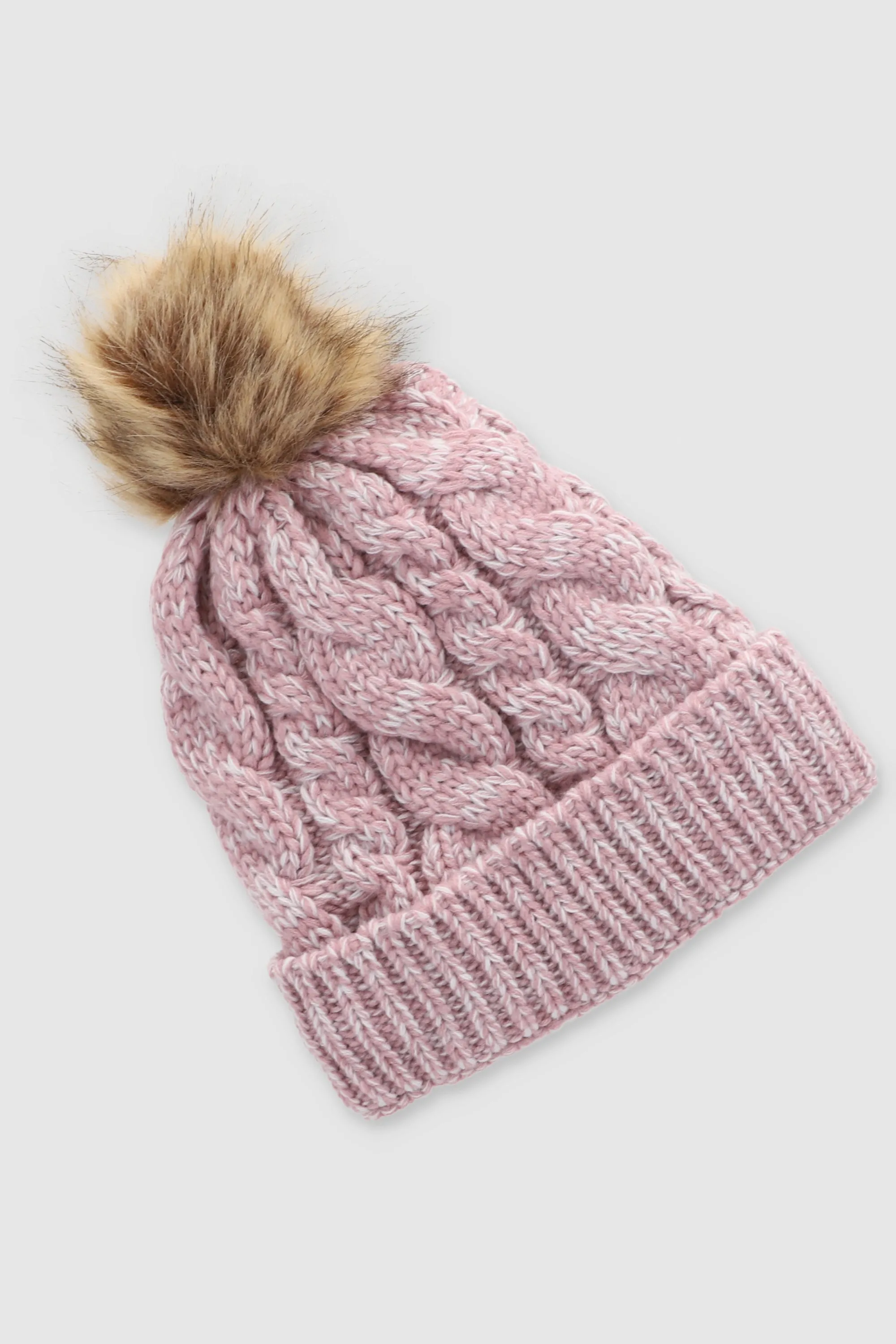 Gorro punto trenza pompón sold by Shasa product image thumbnail 3