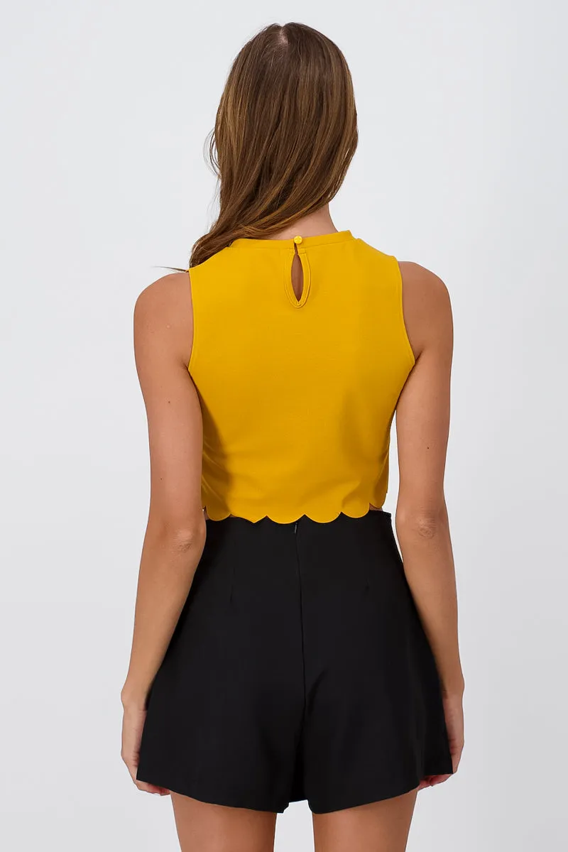 Top crop corte láser sold by Shasa product image thumbnail 4