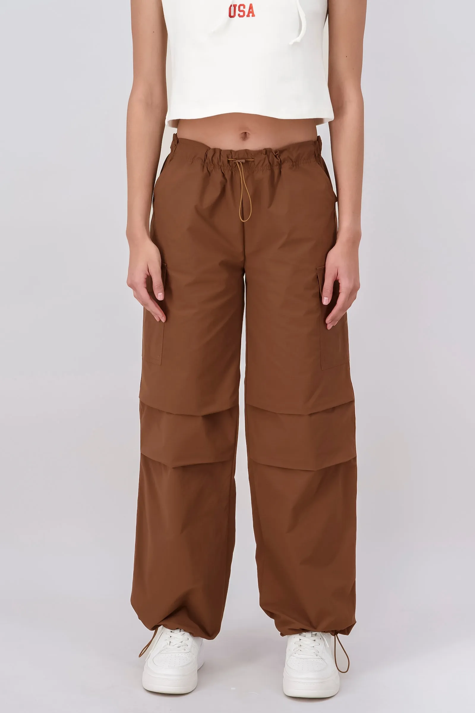 Pantalón parachute bolsillos cargo sold by Shasa product image thumbnail 2
