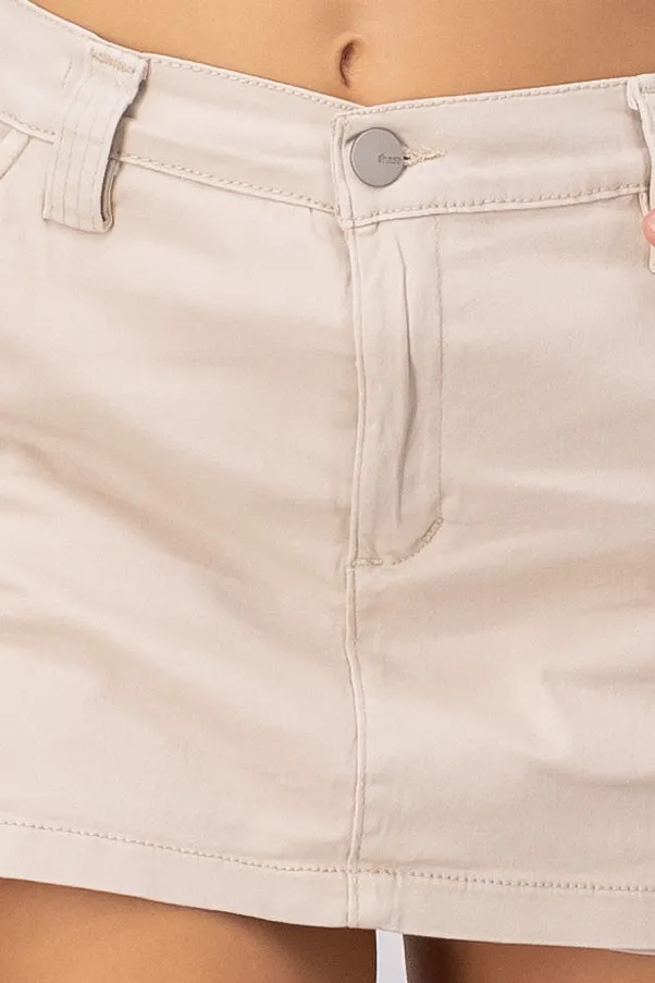 Falda short bolsillos cargo sold by Shasa product image thumbnail 5