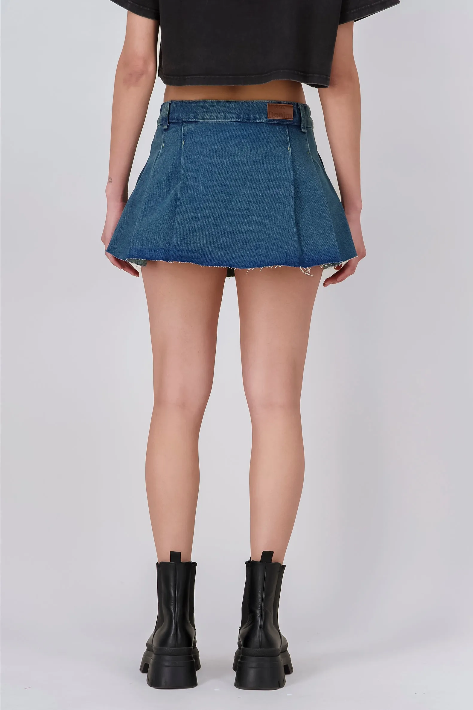 Falda mini denim tableada sold by Shasa product image thumbnail 4
