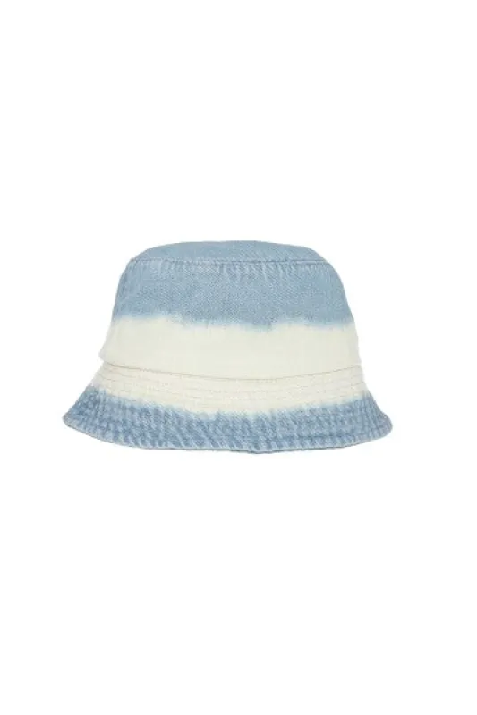 Bucket hat denim deslavado sold by Shasa