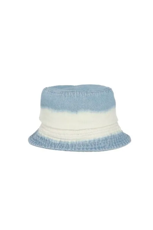 Bucket hat denim deslavado sold by Shasa