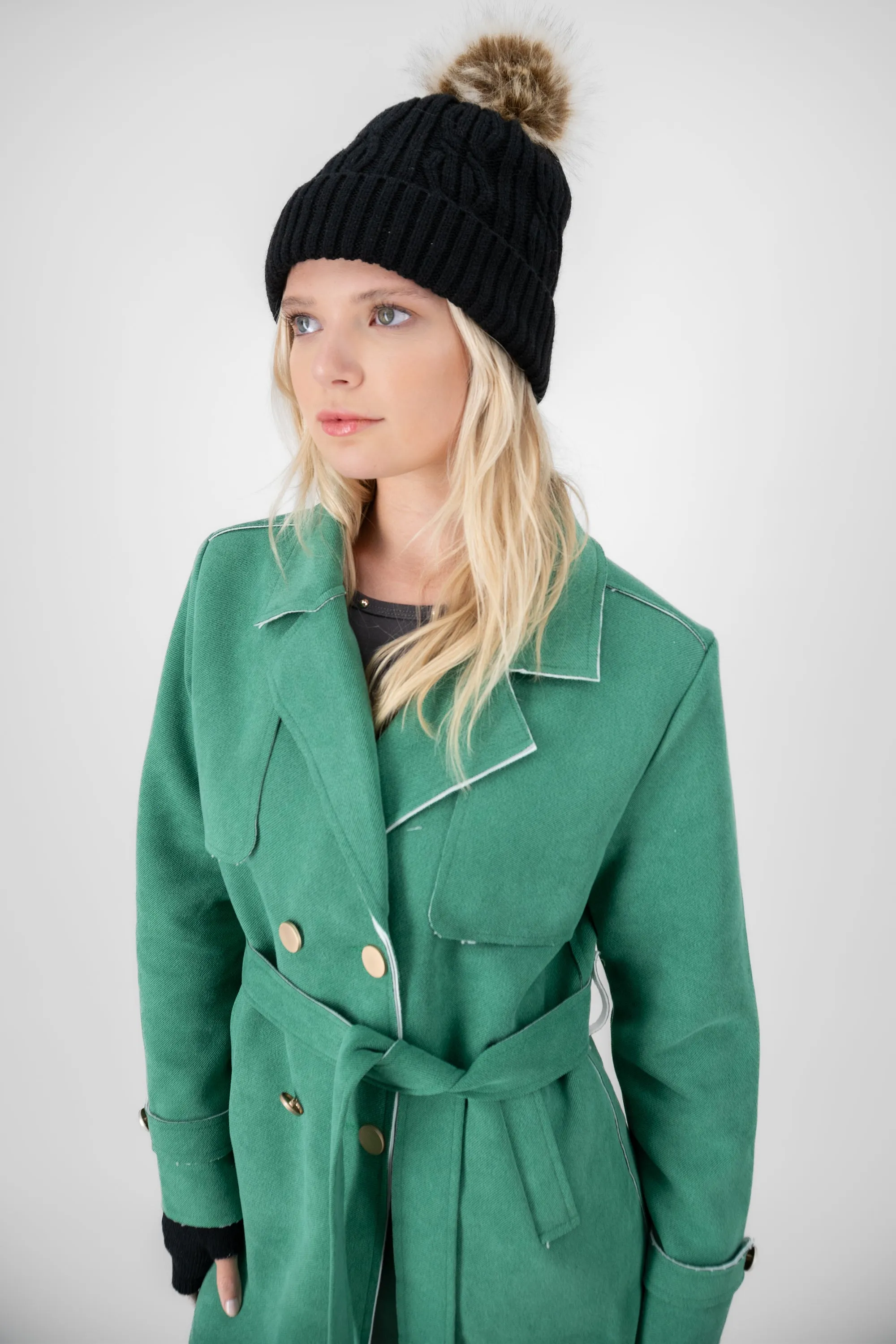 Gorro punto pompón sold by Shasa product image thumbnail 2