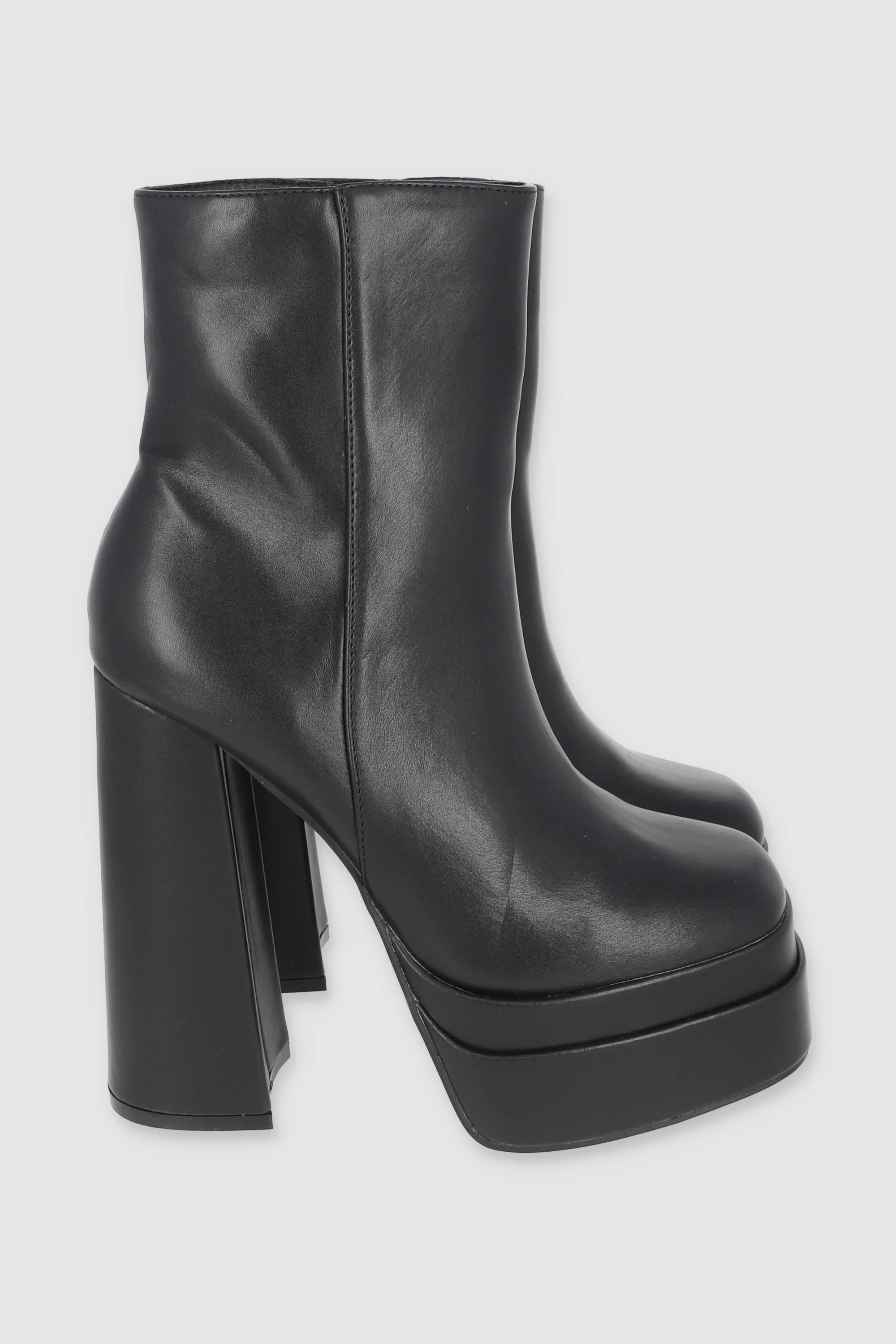 Botín efecto piel doble plataforma sold by Shasa product image thumbnail 4