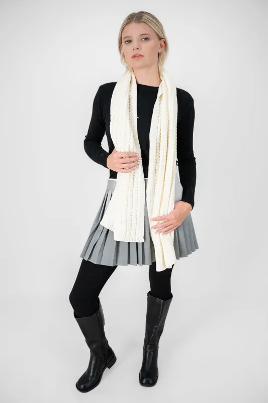 Bufanda tejida sold by Shasa