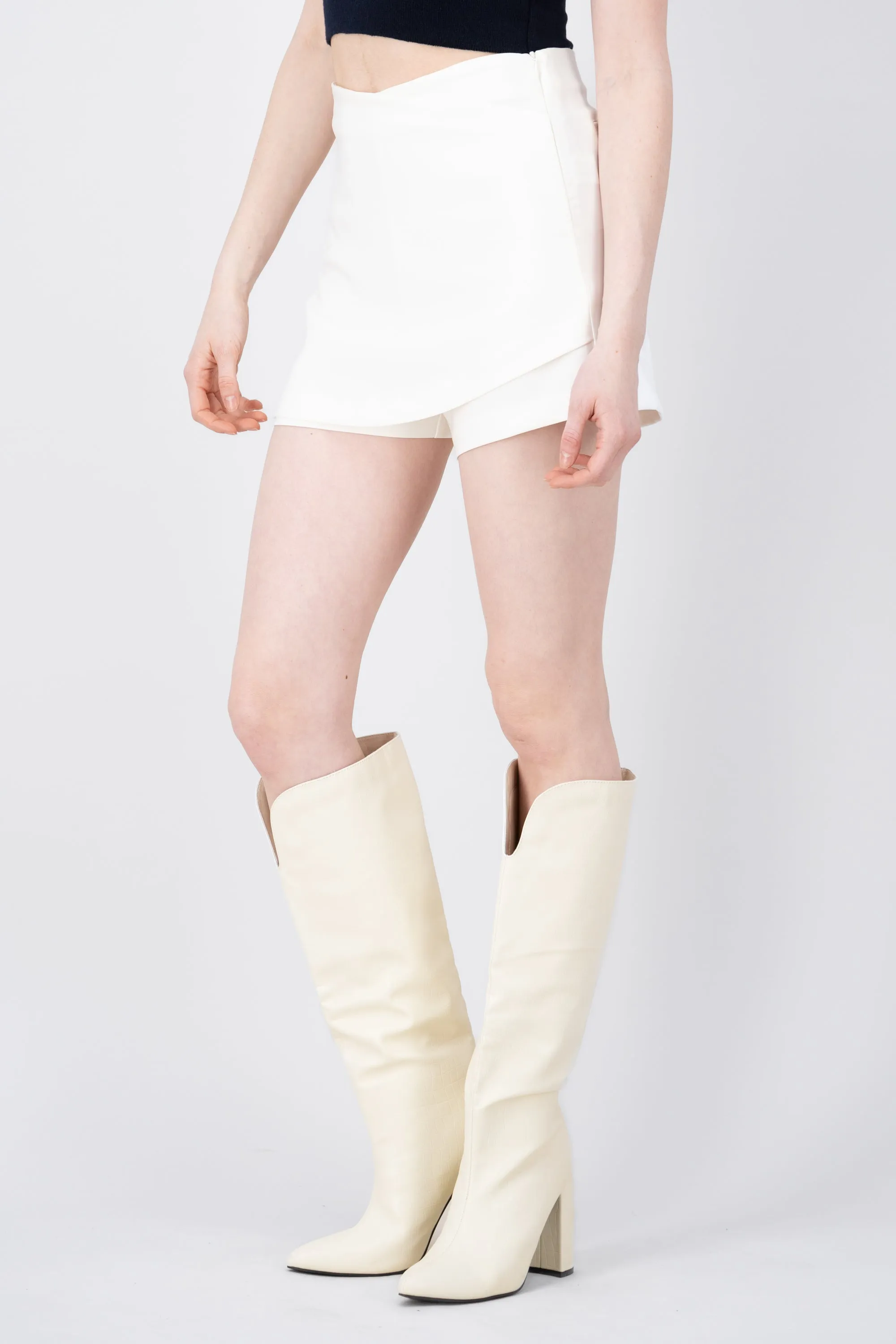 Falda short cruzada sold by Shasa product image thumbnail 3