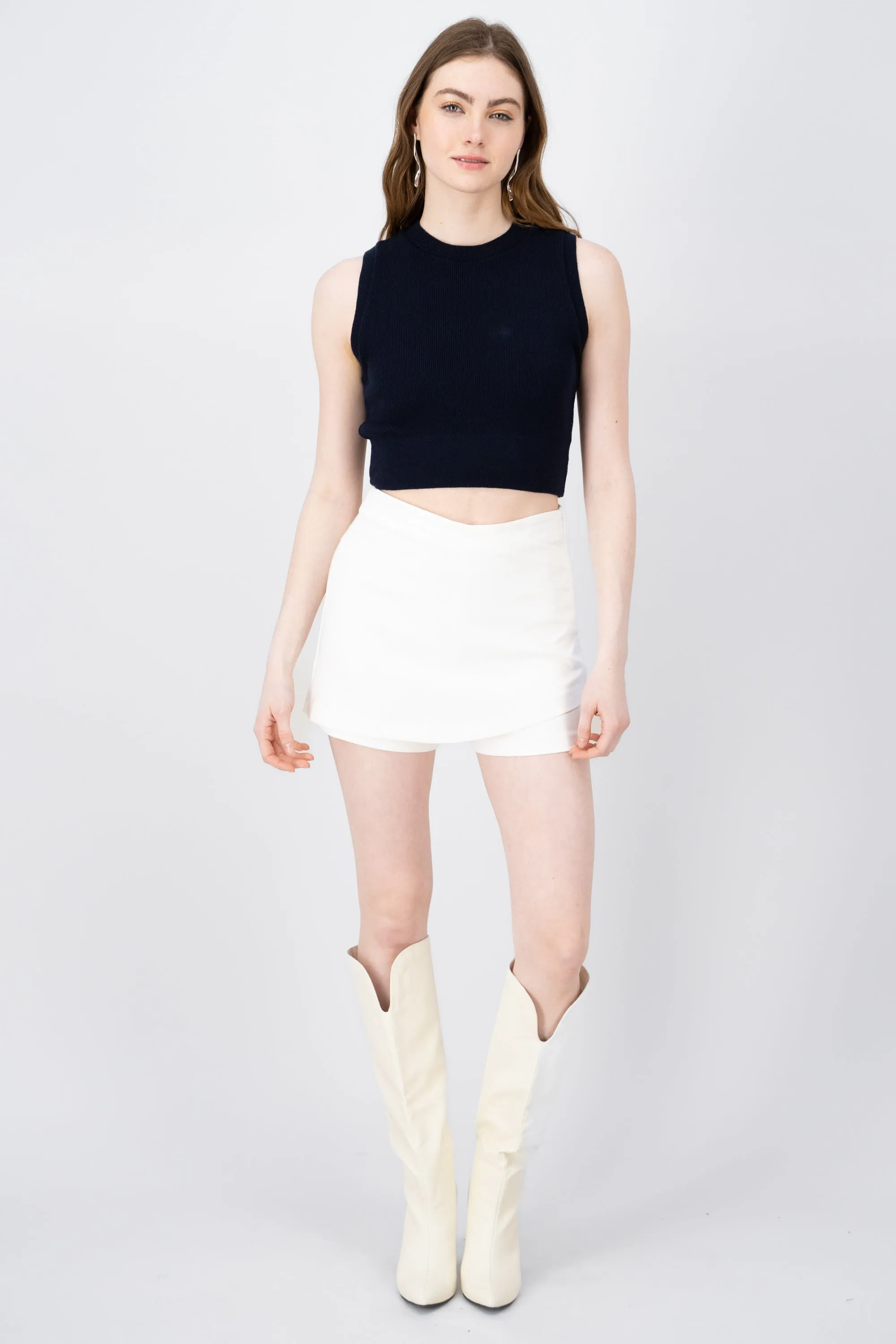 Falda short cruzada sold by Shasa