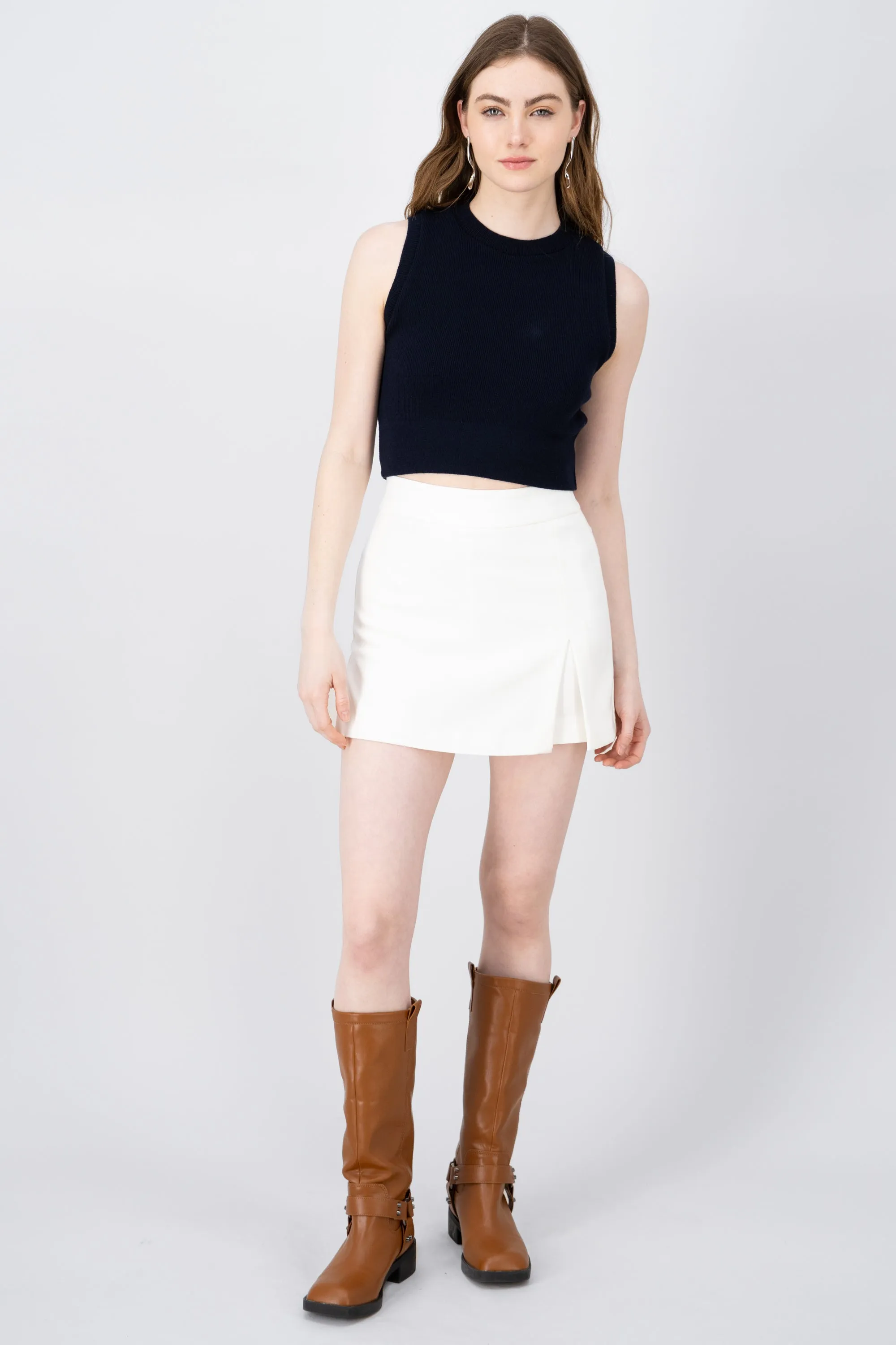 Falda mini con abertura sold by Shasa