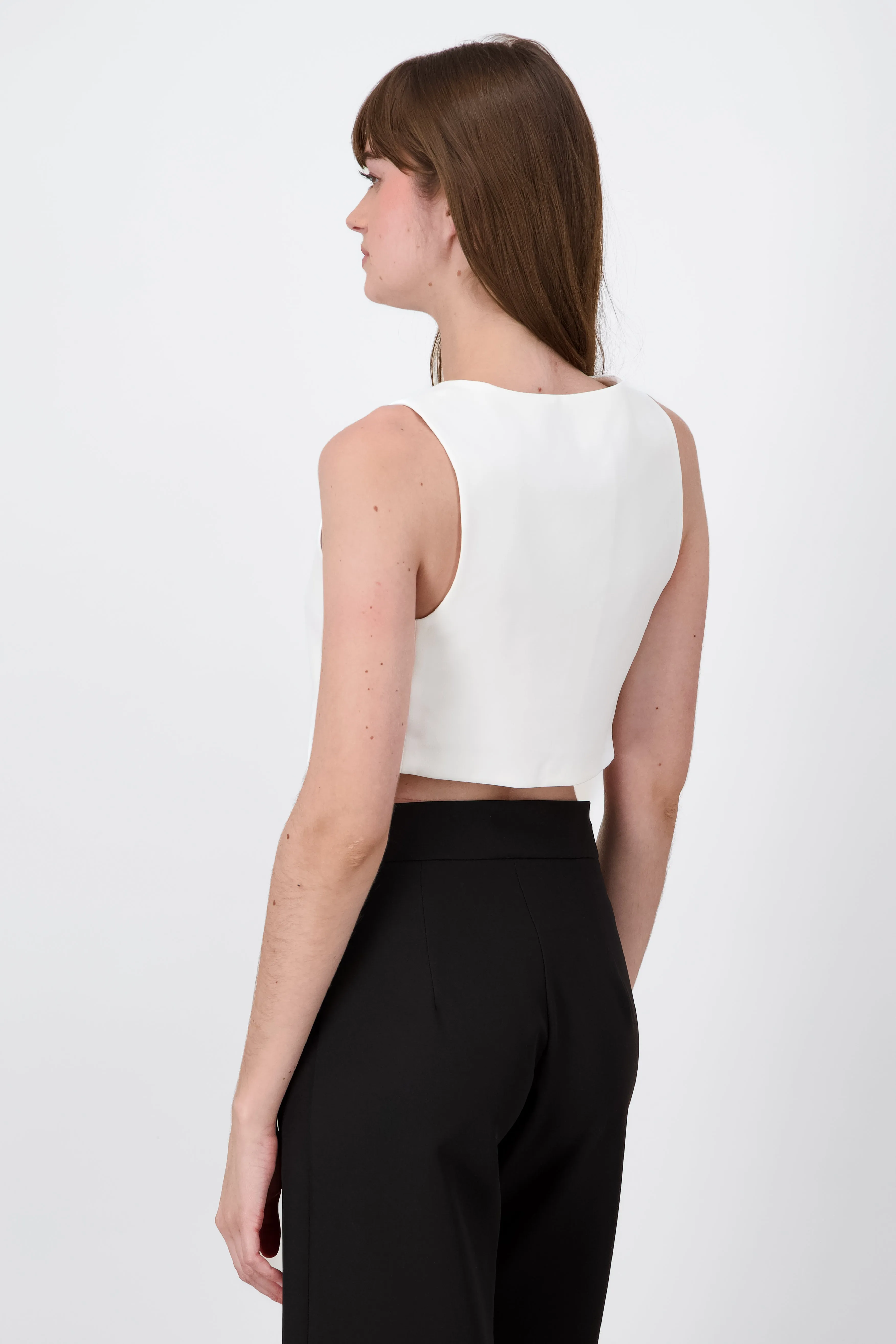 Chaleco escote V Con Botones sold by Shasa product image thumbnail 5