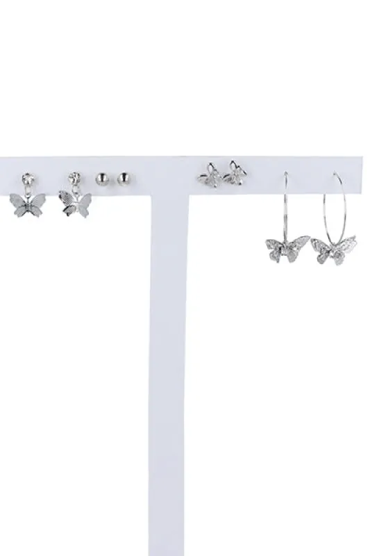 Set 4 pares aretes mariposas sold by Shasa
