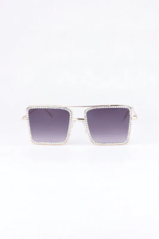 Lentes cuadrados brillos sold by Shasa