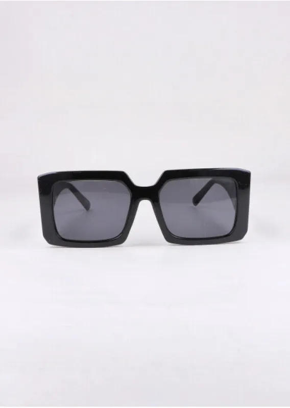 Lentes oversize patilla asimétrica sold by Shasa