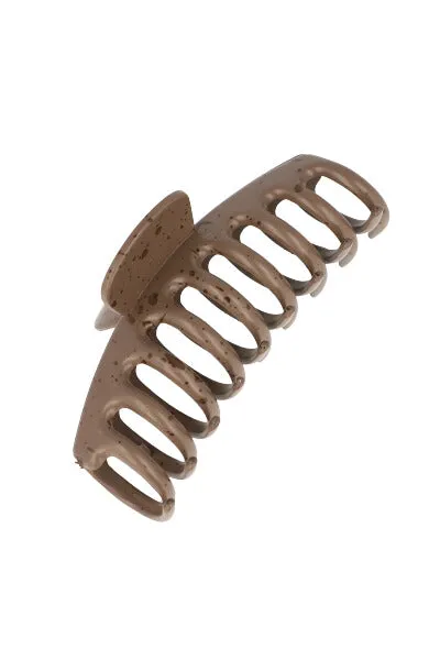 Pinza Maxi Alargada Manchas sold by Shasa