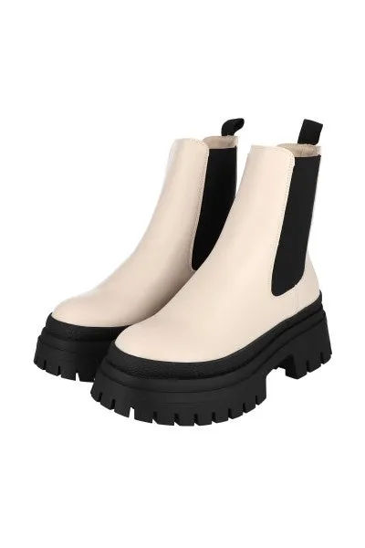 Botín chelsea suela dentada sold by Shasa