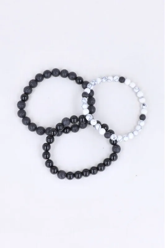 Set 3 pulseras cuentas sold by Shasa