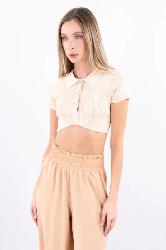 Top cuello polo acanalado sold by Shasa