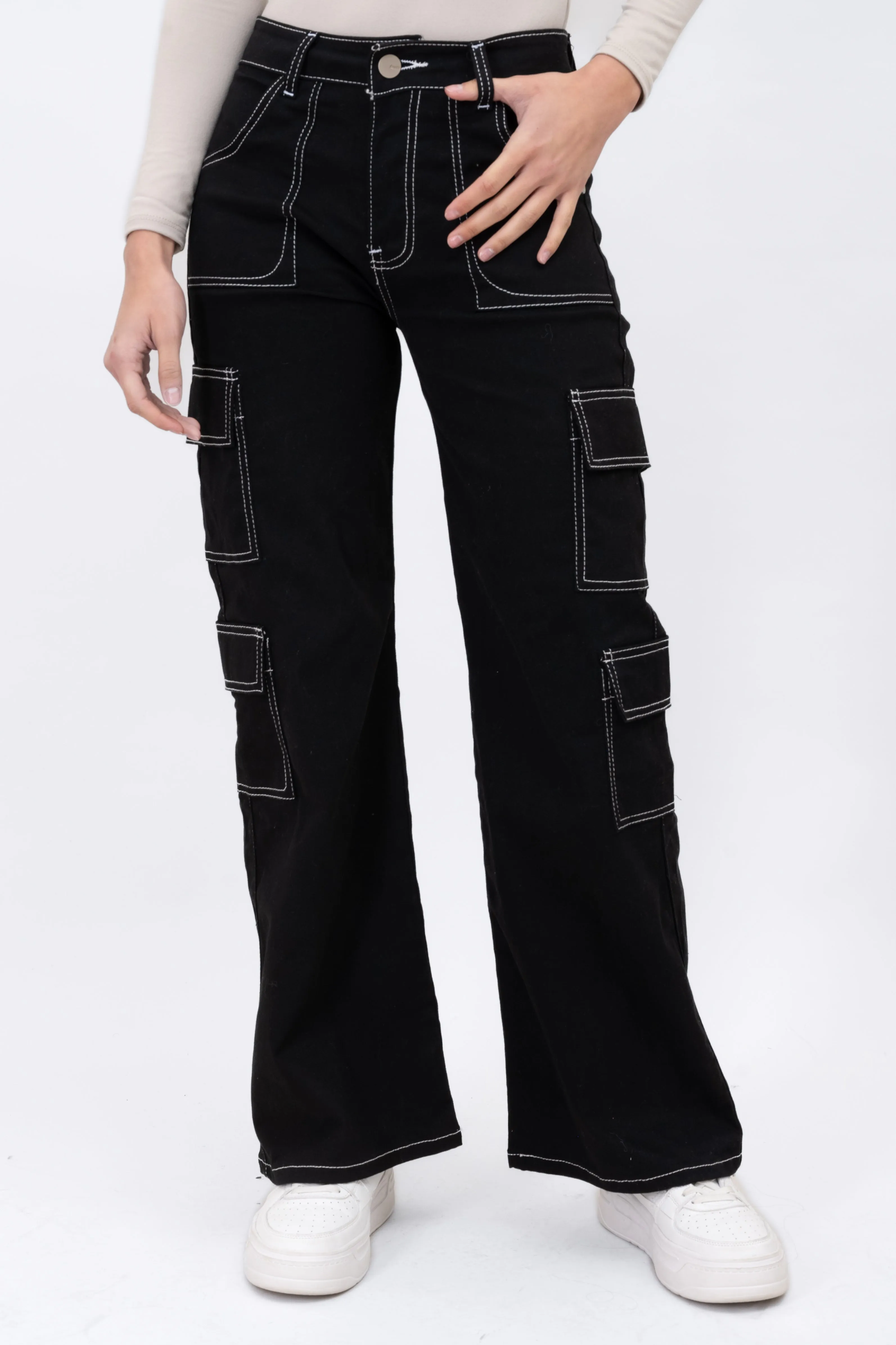Jeans cargo pierna recta sold by Shasa product image thumbnail 2