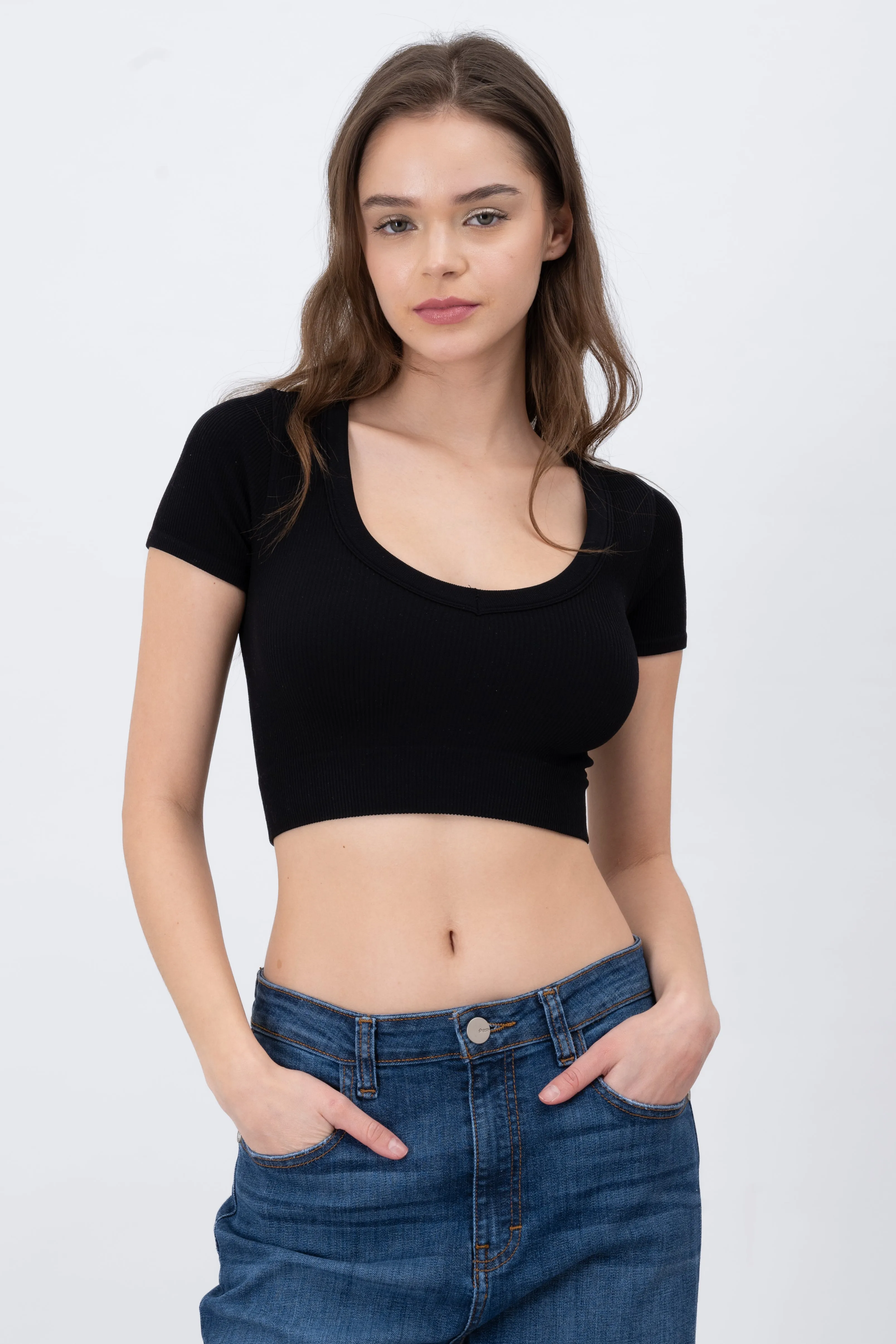 Top Rib Manga Corta Cuello V sold by Shasa