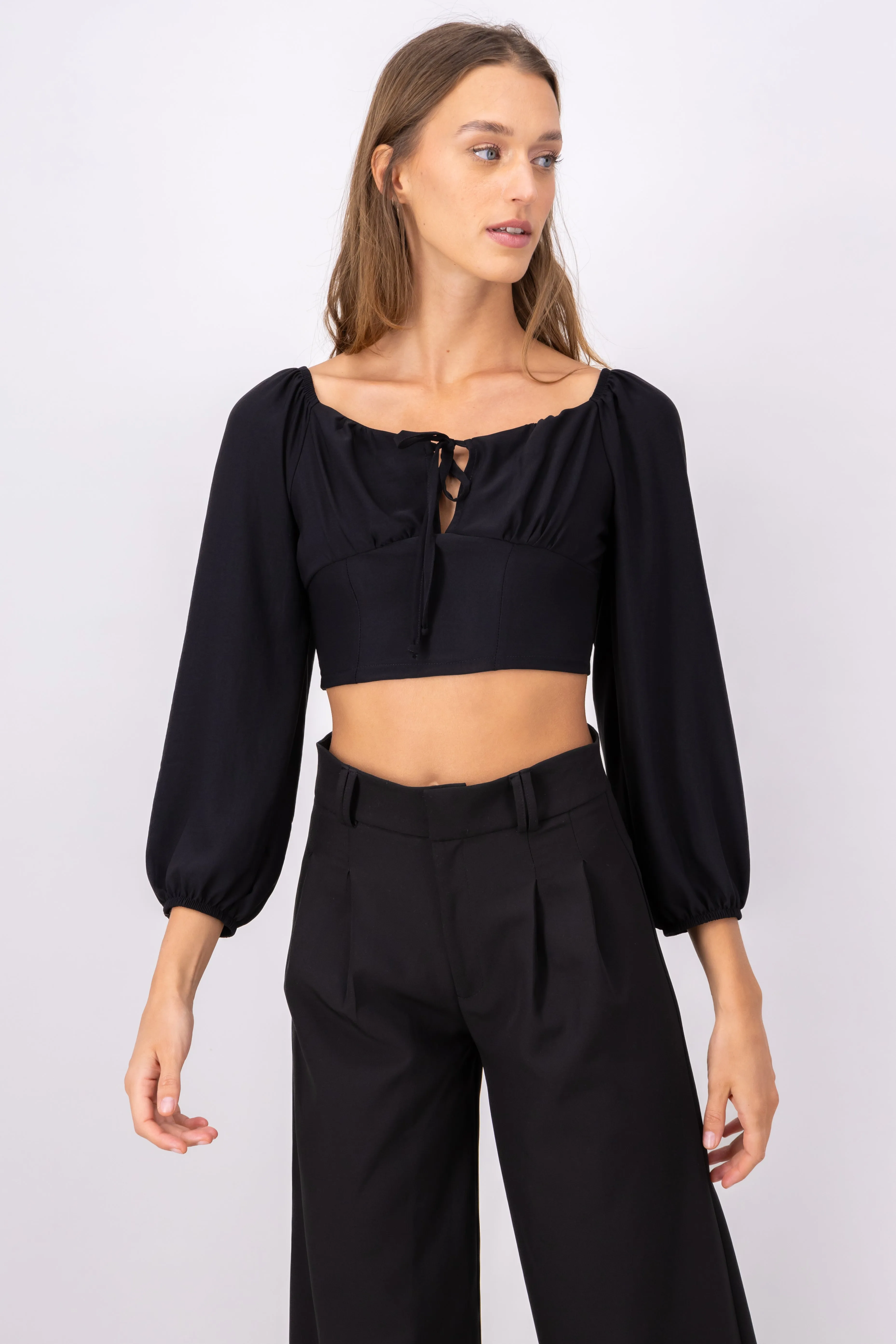 Blusa crop manga abullonada moño sold by Shasa product image thumbnail 2