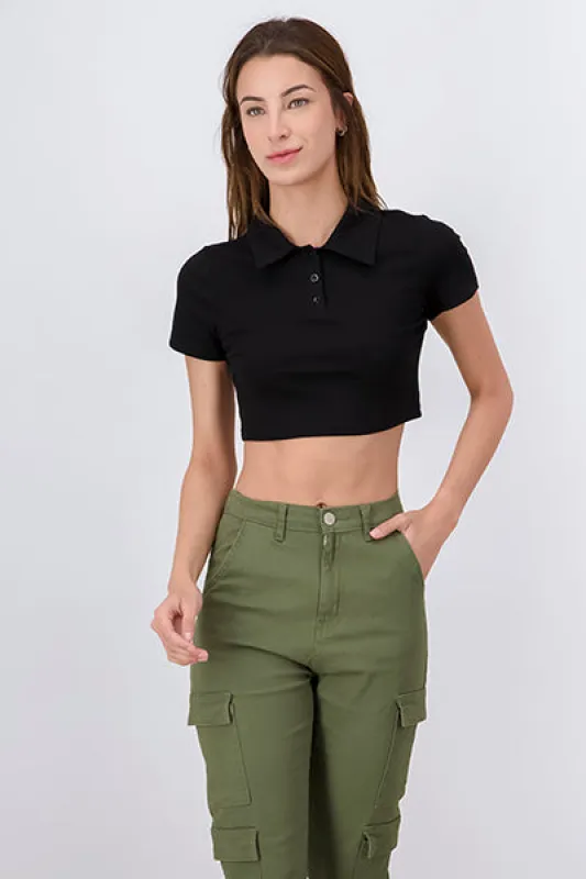 Top crop cuello polo liso sold by Shasa