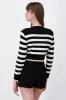 Sueter crop detalle rayas sold by Shasa