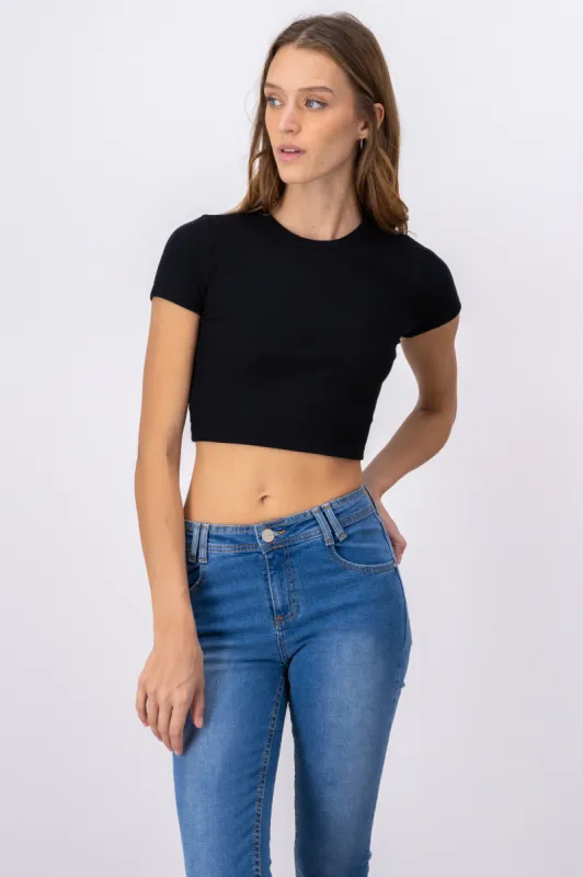 Top crop acanalado manga corta sold by Shasa