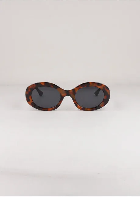 Lentes ovalados oversize sold by Shasa