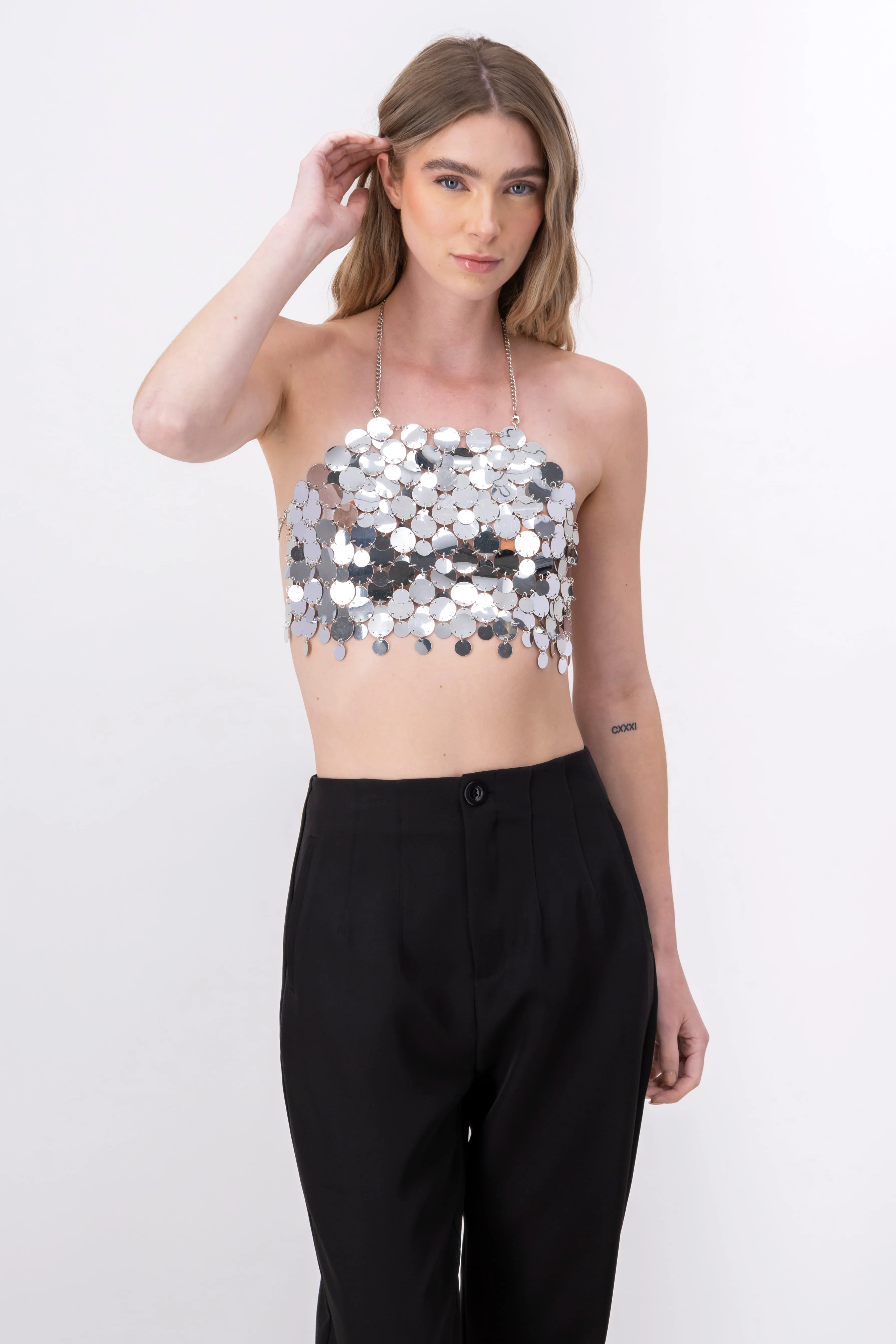 Top crop halter lentejuela maxi sold by Shasa