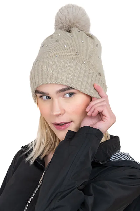 Gorro tejido brillos sold by Shasa