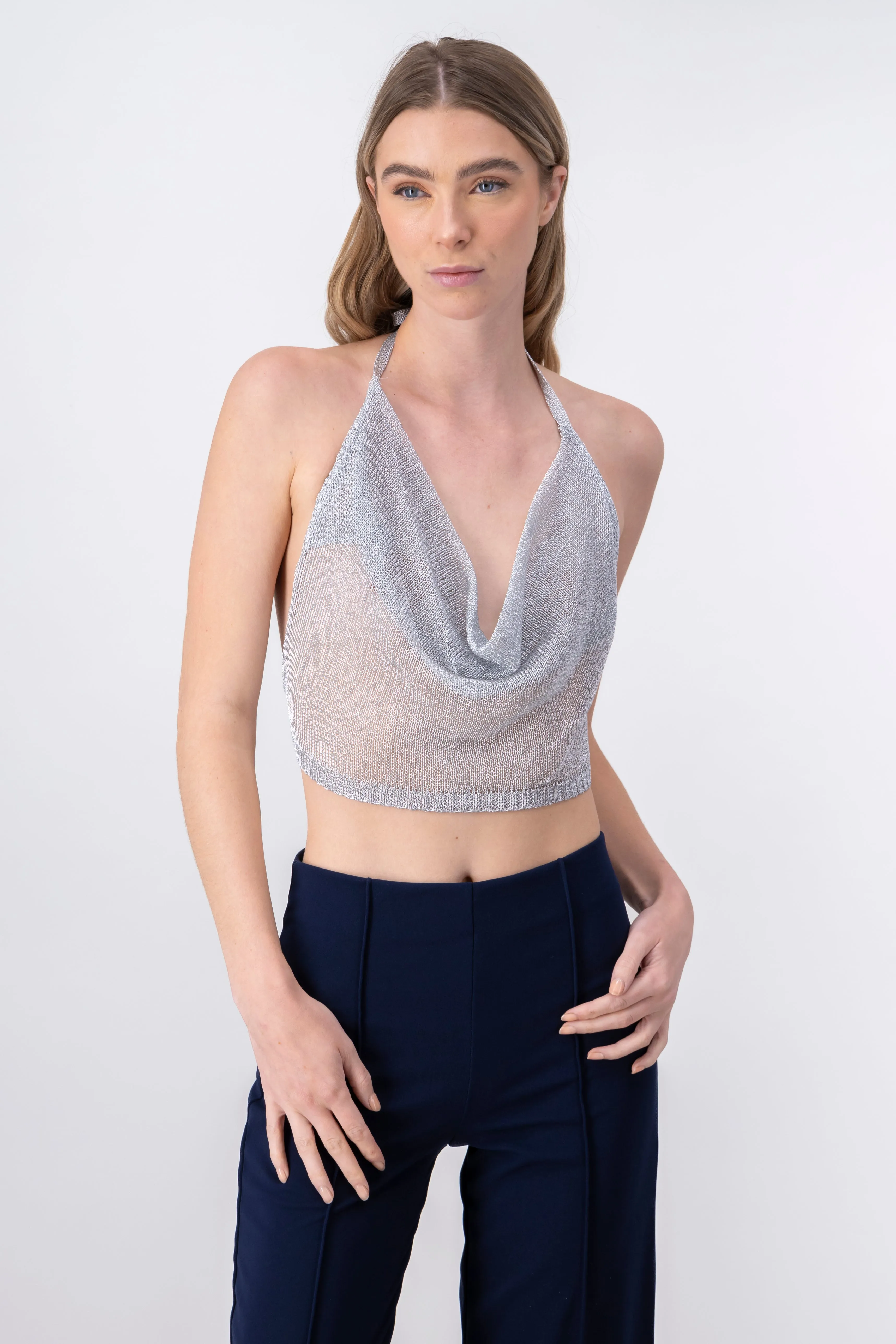 Top halter tejido brillos sold by Shasa