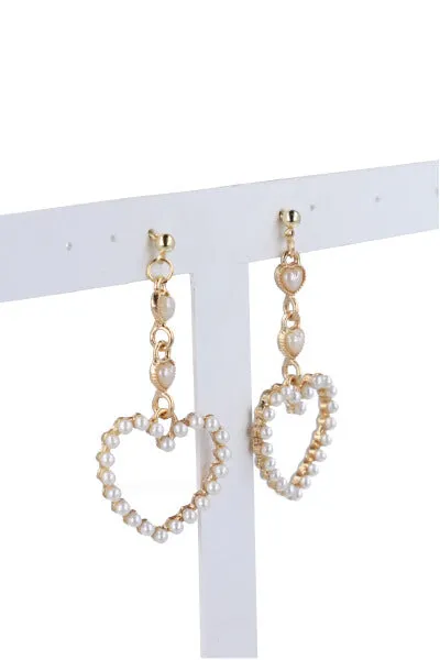 Aretes midi corazones perlas sold by Shasa product image thumbnail 2