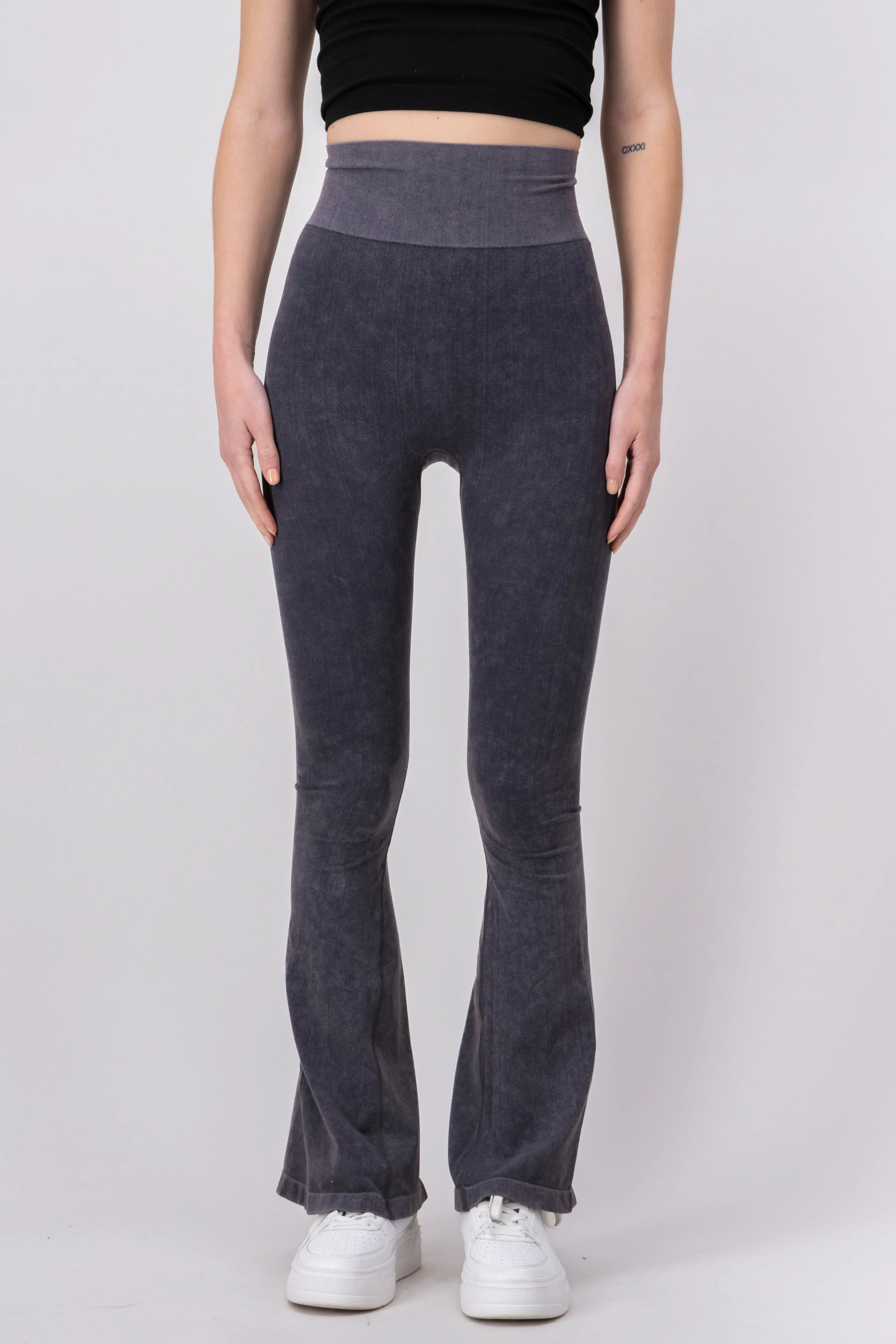 Leggings flared deslavado sold by Shasa product image thumbnail 2