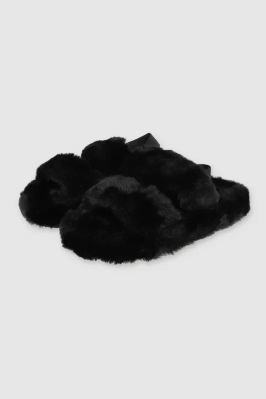 Pantufla dos tiras peluche slingback sold by Shasa