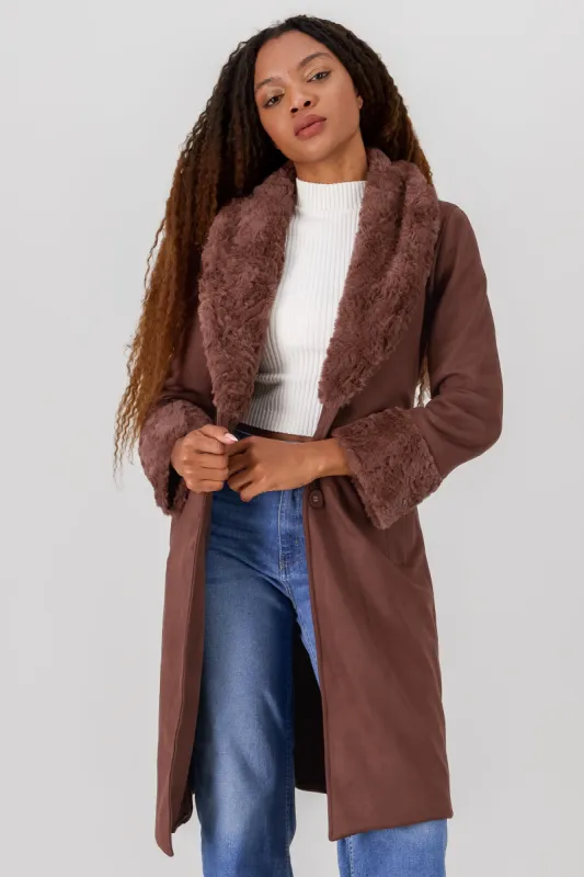 Abrigo peluche mangas cuello sold by Shasa