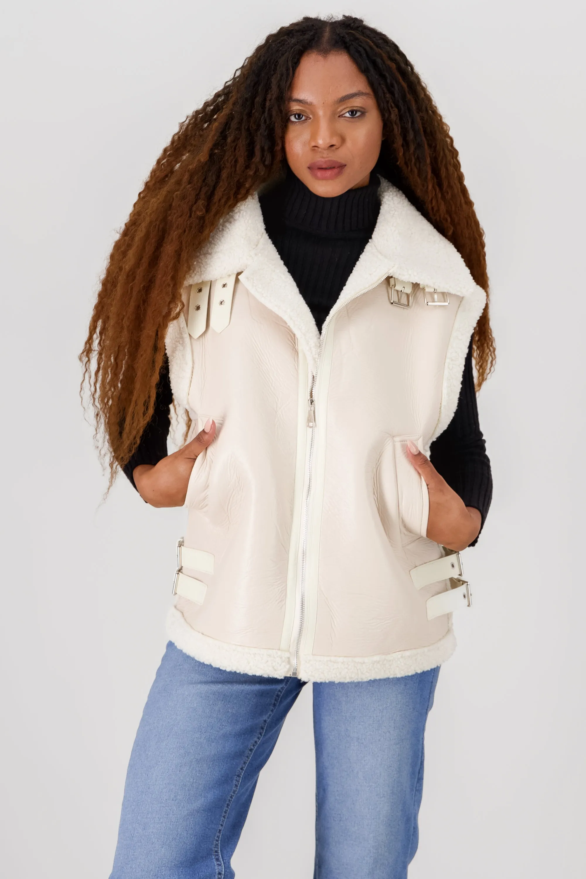 Chaleco pu borrego sold by Shasa product image thumbnail 2