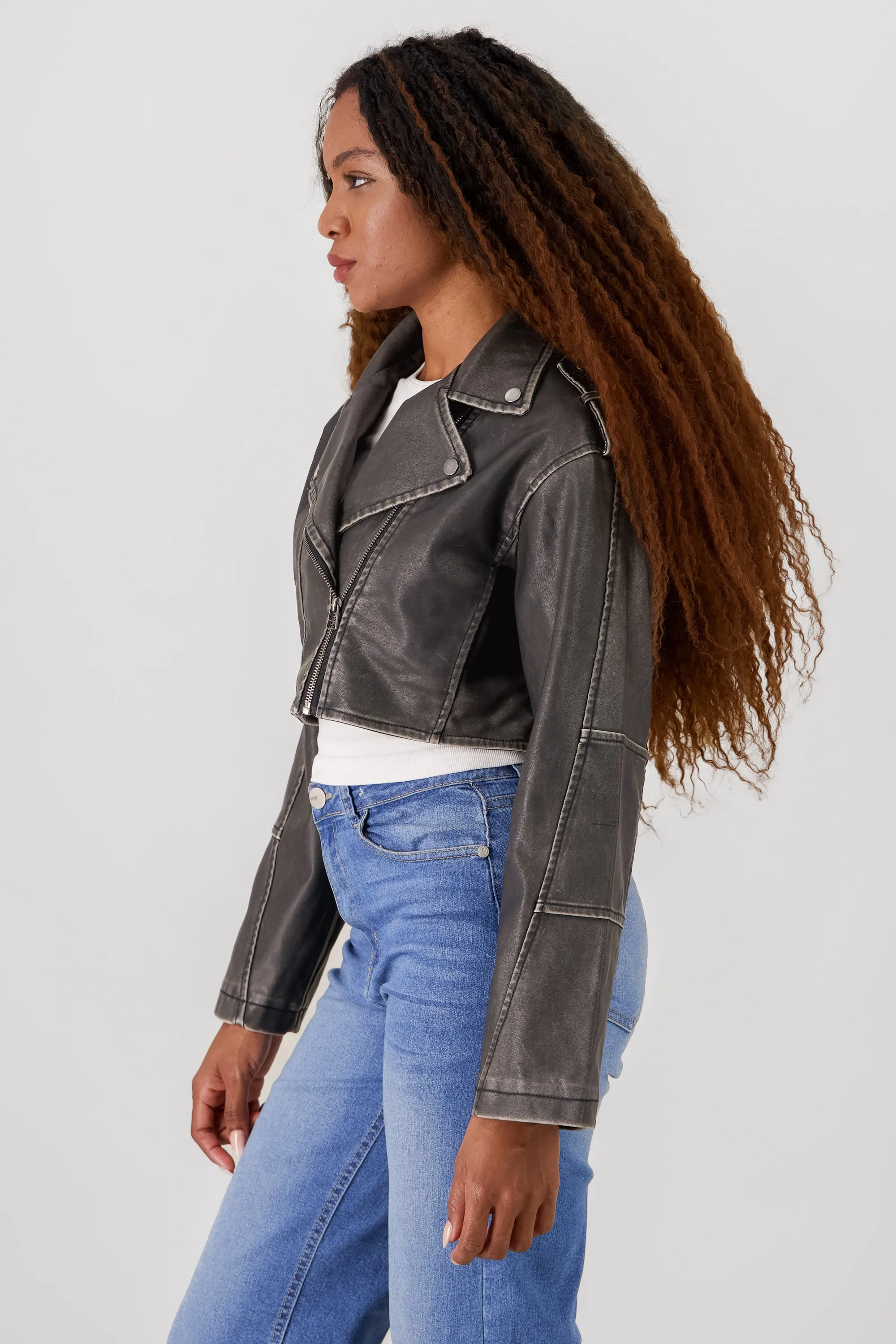 Chamarra biker crop desgaste sold by Shasa product image thumbnail 3