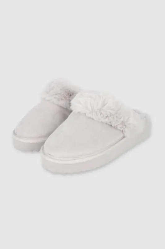 PANTUFLA COZY PELUCHE sold by Shasa