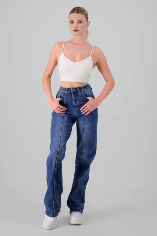 Jeans straight con 2 cortes sold by Shasa