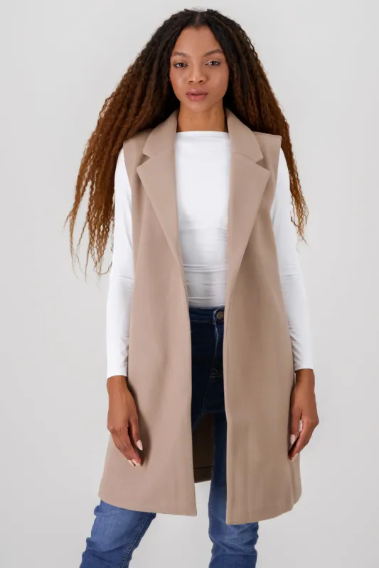 Chaleco largo liso sold by Shasa