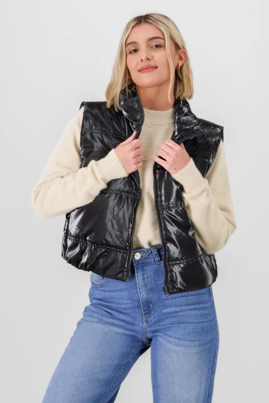 Chaleco capitonado efecto piel matte sold by Shasa