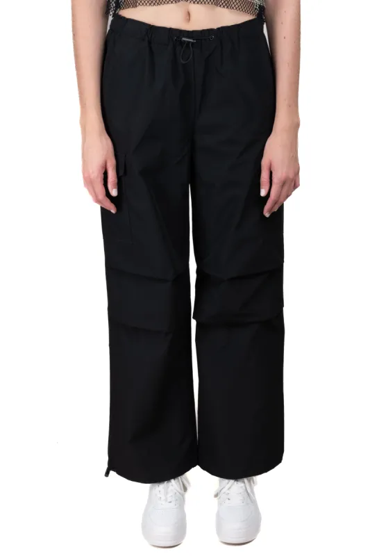 Pantalón parachute cintura elástica sold by Shasa